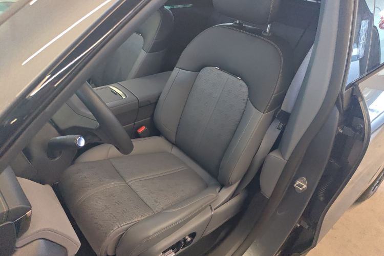 Used Zeekr 7X 2025 100kWh Long-Range All-Wheel Drive Intelligent Driving Version Left Front Seat