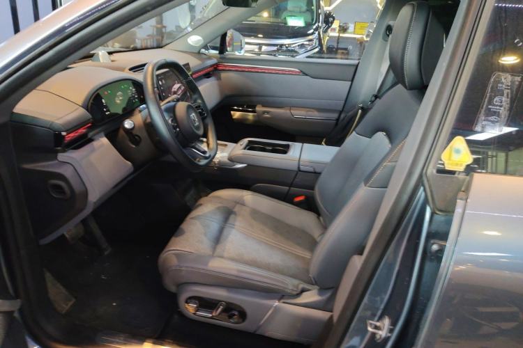 Used Zeekr 7X 2025 100 kWh Long-Range Rear-Wheel Drive with Intelligent Driving Features Left Front Seat