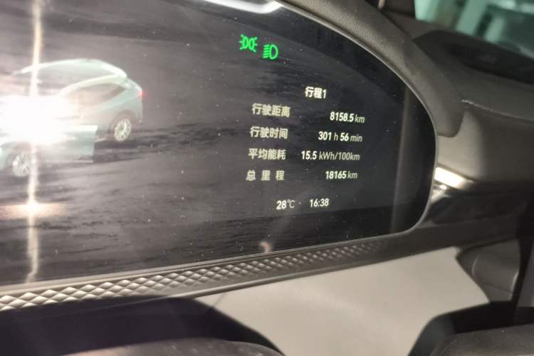 Used Zeekr 7X 2025 75 kWh Rear-Wheel Drive Intelligent Driving Version Odometer Close Up