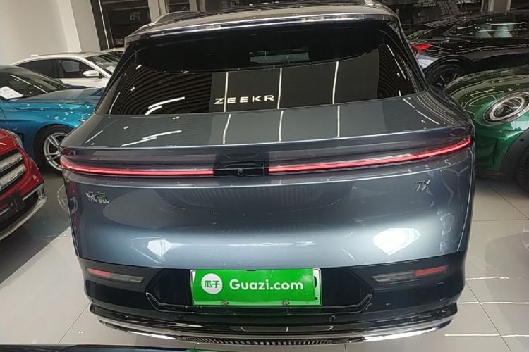 Used Zeekr 7X 2025 100 kWh Long-Range Rear-Wheel Drive with Intelligent Driving Features Rear