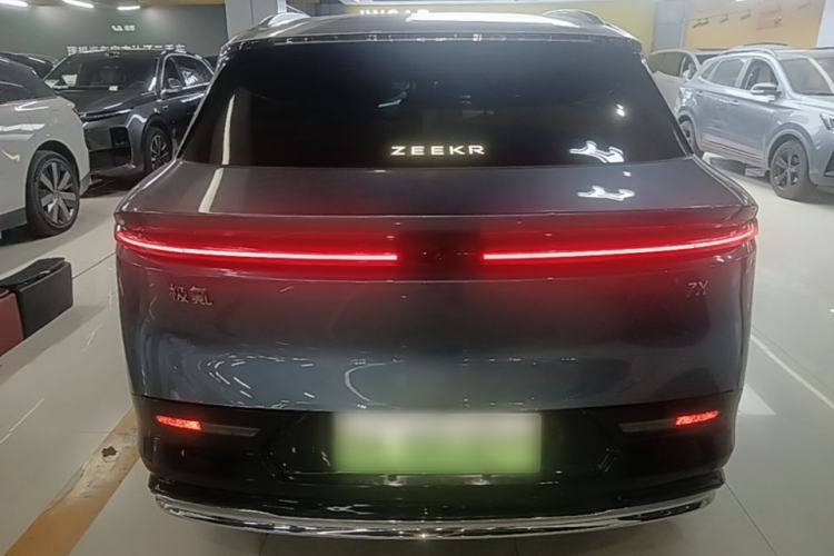 Used Zeekr 7X 2025 100 kWh Long-Range Rear-Wheel Drive with Intelligent Driving Features Rear
