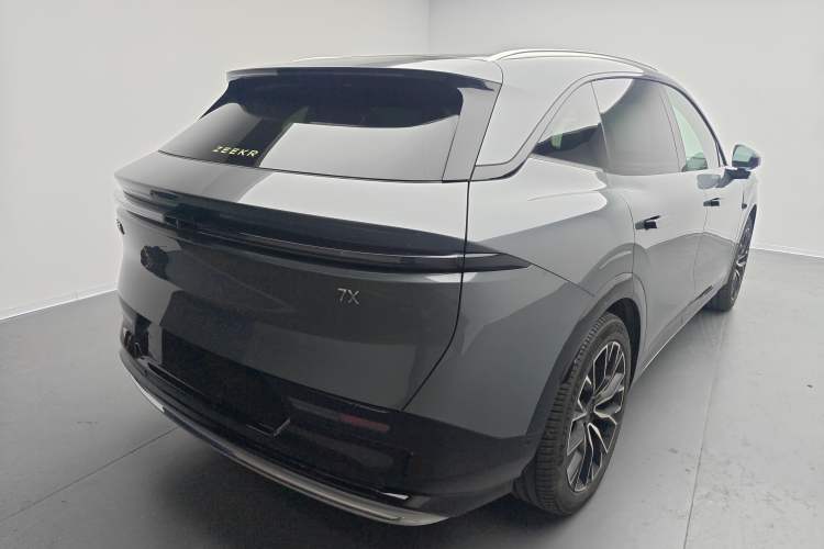 Used Zeekr 7X 2025 100 kWh Long-Range Rear-Wheel Drive with Intelligent Driving Features Rear Right 45 Deg