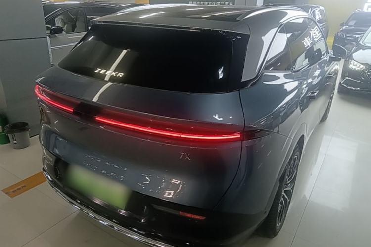 Used Zeekr 7X 2025 100 kWh Long-Range Rear-Wheel Drive with Intelligent Driving Features Rear Right 45 Deg
