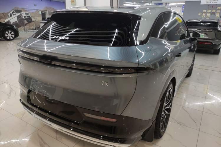 Used Zeekr 7X 2025 100kWh Long-Range All-Wheel Drive Intelligent Driving Version Rear Right 45 Deg