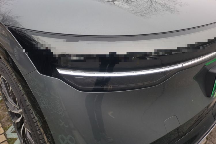 Used Zeekr 7X 2025 100 kWh Long-Range Rear-Wheel Drive with Intelligent Driving Features Right Front Headlight