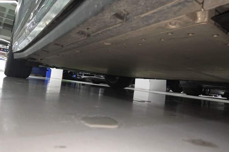 Used Zeekr 7X 2025 75 kWh Rear-Wheel Drive Intelligent Driving Version Right Side Sill