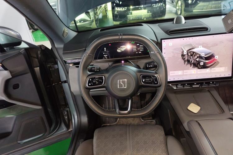 Used Zeekr 7X 2025 75 kWh Rear-Wheel Drive Intelligent Driving Version Steering Wheel