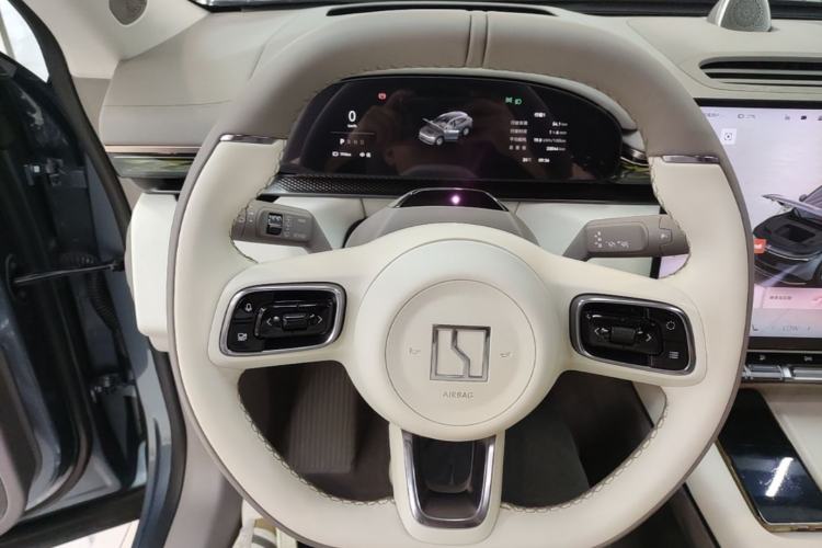 Used Zeekr 7X 2025 100kWh Long-Range All-Wheel Drive Intelligent Driving Version Steering Wheel