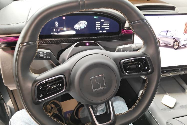 Used Zeekr 7X 2025 100kWh Long-Range All-Wheel Drive Intelligent Driving Version Steering Wheel