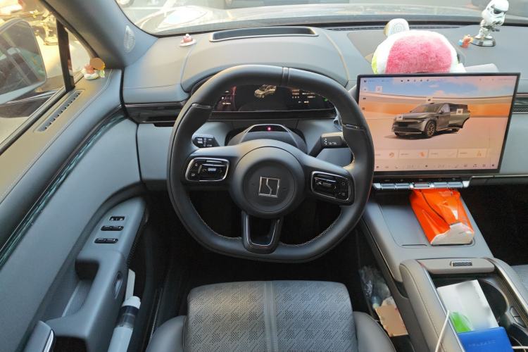 Used Zeekr 7X 2025 75 kWh Rear-Wheel Drive Intelligent Driving Version Steering Wheel