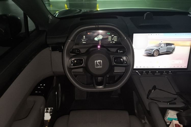 Used Zeekr 7X 2025 75 kWh Rear-Wheel Drive Intelligent Driving Version Steering Wheel