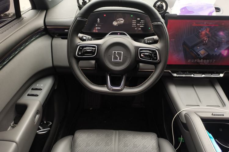 Used Zeekr 7X 2025 100 kWh Long-Range Rear-Wheel Drive with Intelligent Driving Features Steering Wheel