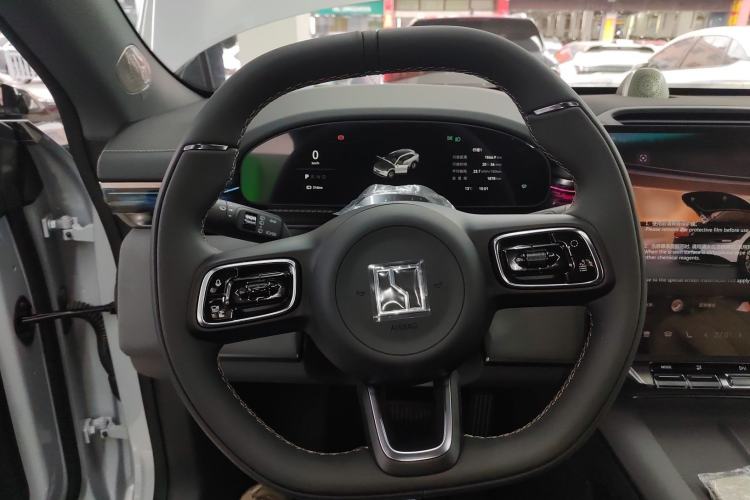 Used Zeekr 7X 2025 100 kWh Long-Range Rear-Wheel Drive with Intelligent Driving Features Steering Wheel