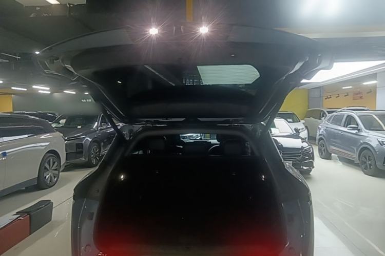 Used Zeekr 7X 2025 100 kWh Long-Range Rear-Wheel Drive with Intelligent Driving Features Trunk