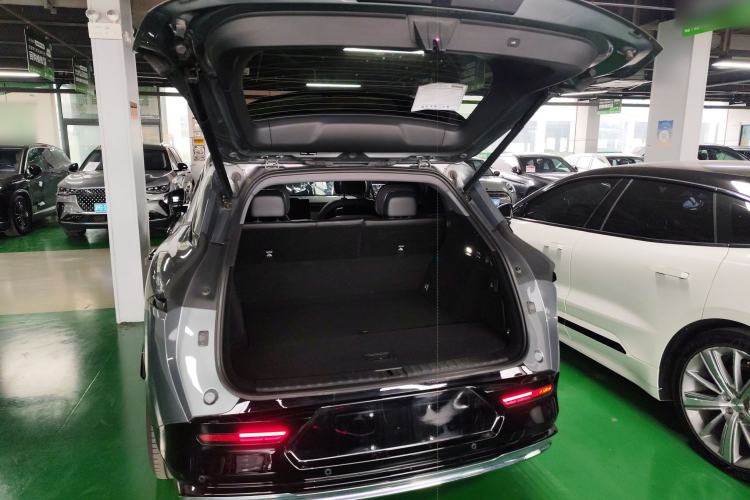 Used Zeekr 7X 2025 75 kWh Rear-Wheel Drive Intelligent Driving Version Trunk