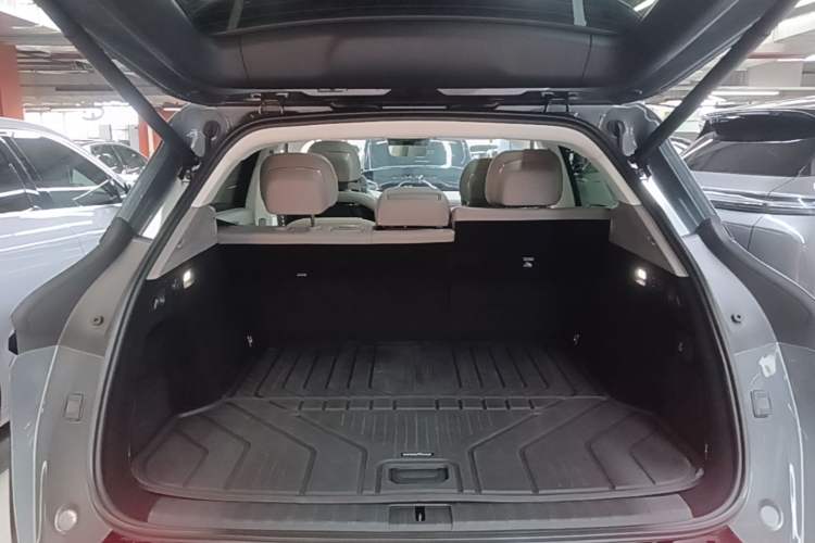 Used Zeekr 7X 2025 100kWh Long-Range All-Wheel Drive Intelligent Driving Version Trunk