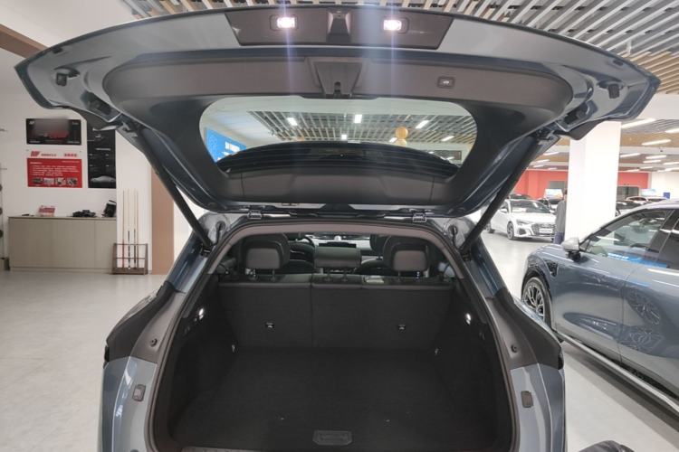 Used Zeekr 7X 2025 75 kWh Rear-Wheel Drive Intelligent Driving Version Trunk