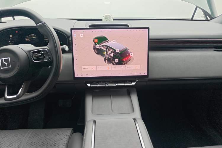 Used Zeekr 7X 2025 100 kWh Long-Range Rear-Wheel Drive with Intelligent Driving Features Audio And AC Panel