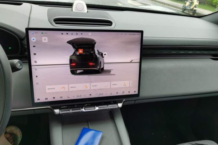Used Zeekr 7X 2025 75 kWh Rear-Wheel Drive Intelligent Driving Version Audio And AC Panel