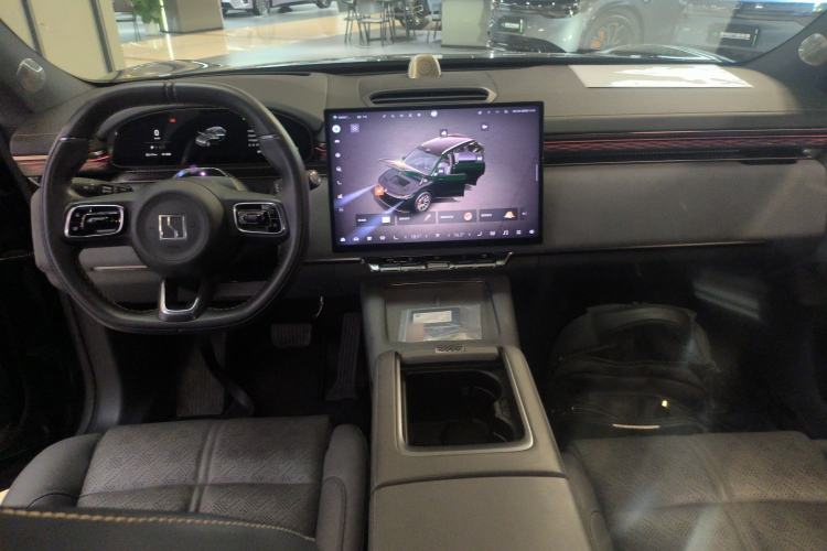 Used Zeekr 7X 2025 100kWh Long-Range All-Wheel Drive Intelligent Driving Version Center Console