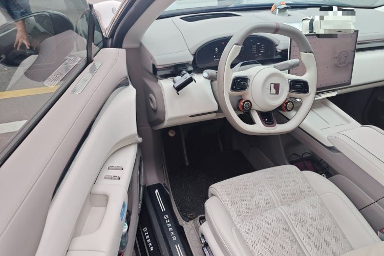 Used Zeekr 7X 2025 100 kWh Long-Range Rear-Wheel Drive with Intelligent Driving Features Driver Seat