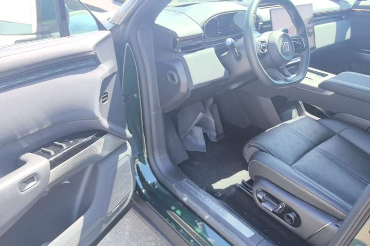 Used Zeekr 7X 2025 100 kWh Long-Range Rear-Wheel Drive with Intelligent Driving Features Driver Seat