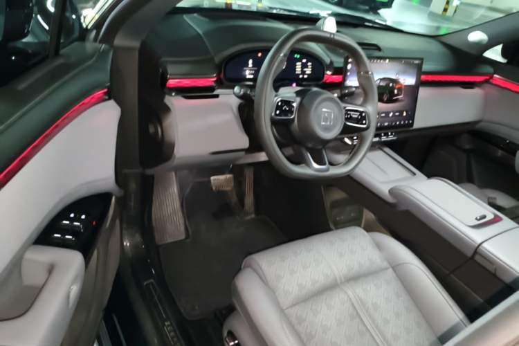 Used Zeekr 7X 2025 100 kWh Long-Range Rear-Wheel Drive with Intelligent Driving Features Driver Seat