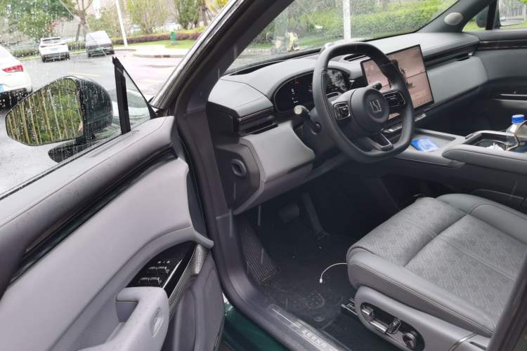 Used Zeekr 7X 2025 75 kWh Rear-Wheel Drive Intelligent Driving Version Driver Seat
