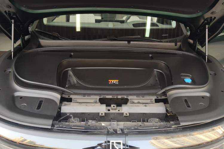 Used Zeekr 7X 2025 100kWh Long-Range All-Wheel Drive Intelligent Driving Version Engine Bay