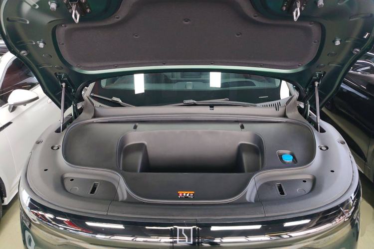 Used Zeekr 7X 2025 75 kWh Rear-Wheel Drive Intelligent Driving Version Engine Bay