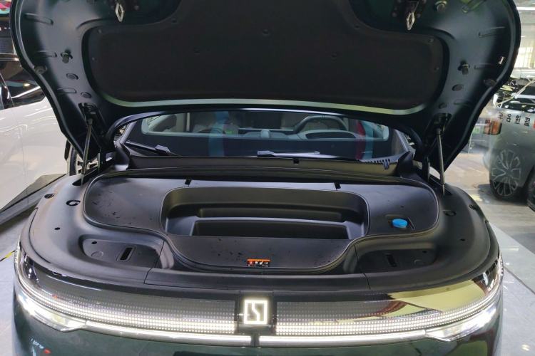 Used Zeekr 7X 2025 100kWh Long-Range All-Wheel Drive Intelligent Driving Version Engine Bay