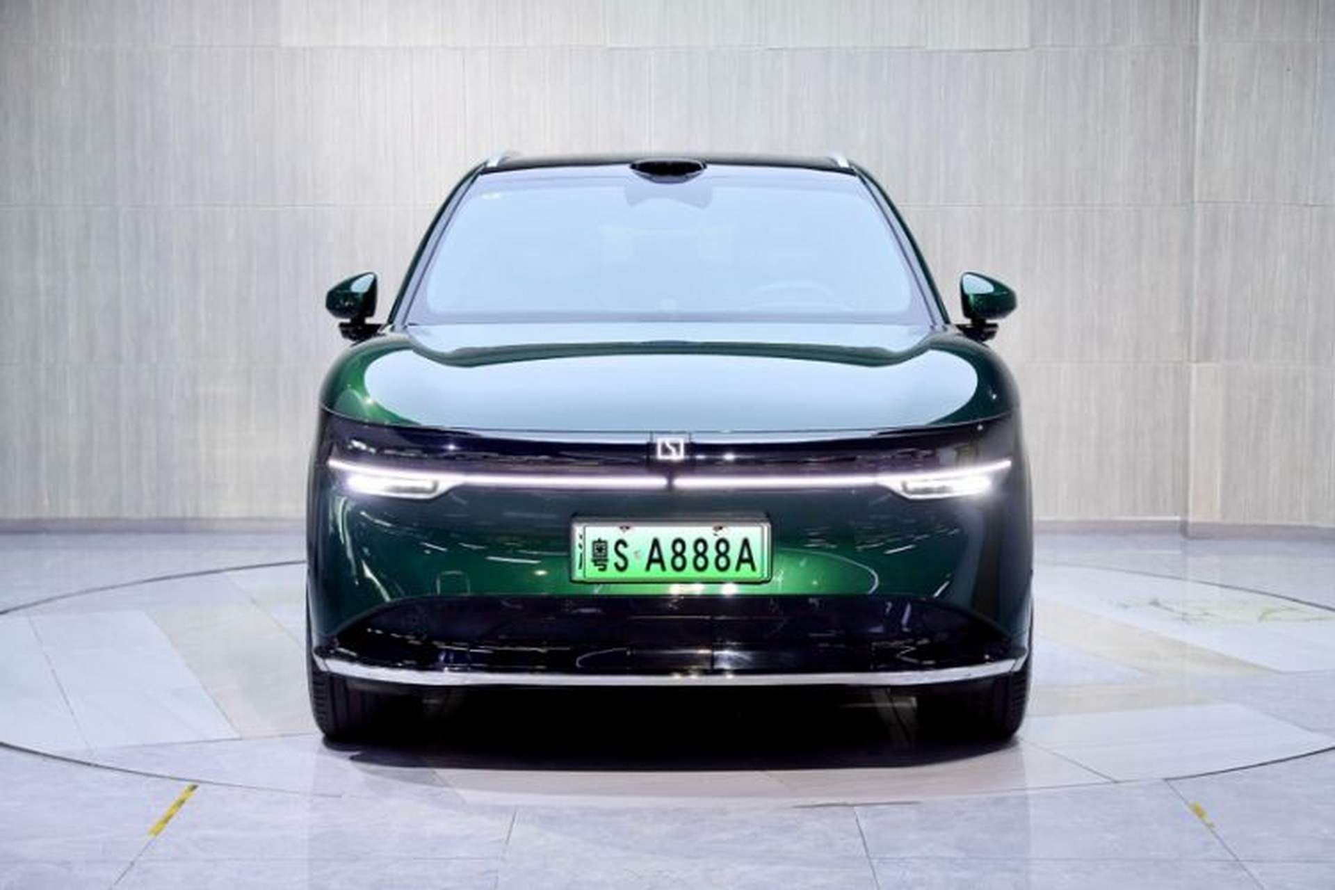Used Zeekr 7X 2025 100kWh Long-Range All-Wheel Drive Intelligent Driving Version Exterior 1
