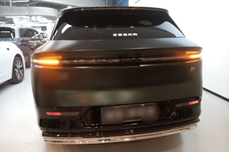 Used Zeekr 7X 2025 100kWh Long-Range All-Wheel Drive Intelligent Driving Version Exterior 4