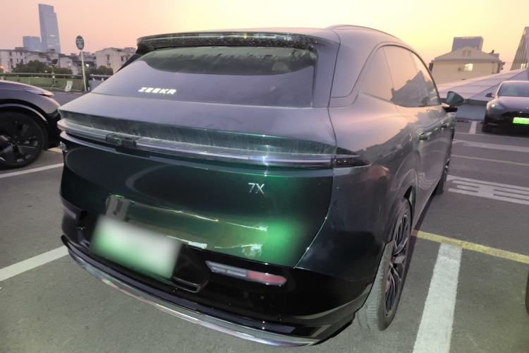 Used Zeekr 7X 2025 100 kWh Long-Range Rear-Wheel Drive with Intelligent Driving Features Exterior 5