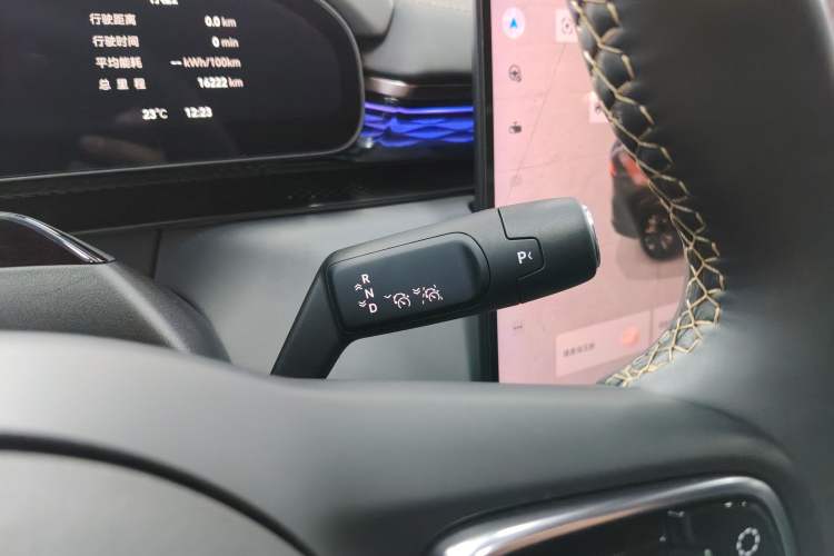 Used Zeekr 7X 2025 75 kWh Rear-Wheel Drive Intelligent Driving Version Gear Lever