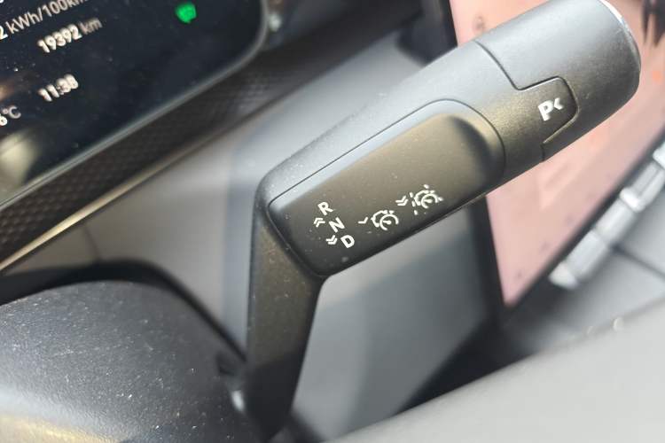 Used Zeekr 7X 2025 100 kWh Long-Range Rear-Wheel Drive with Intelligent Driving Features Gear Lever