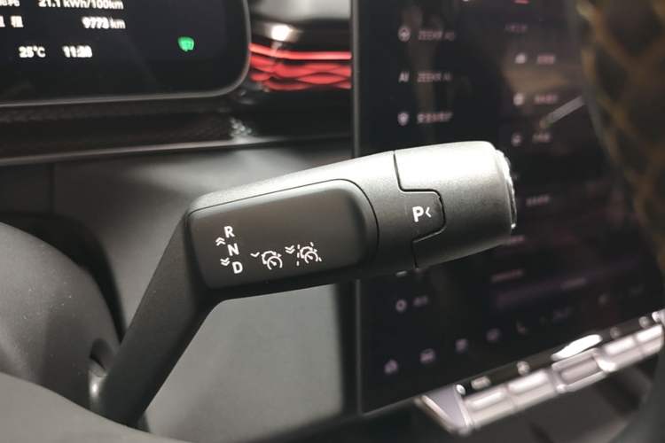 Used Zeekr 7X 2025 100kWh Long-Range All-Wheel Drive Intelligent Driving Version Gear Lever