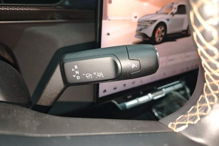 Used Zeekr 7X 2025 100kWh Long-Range All-Wheel Drive Intelligent Driving Version Gear Lever