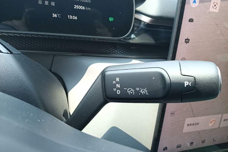 Used Zeekr 7X 2025 75 kWh Rear-Wheel Drive Intelligent Driving Version Gear Lever
