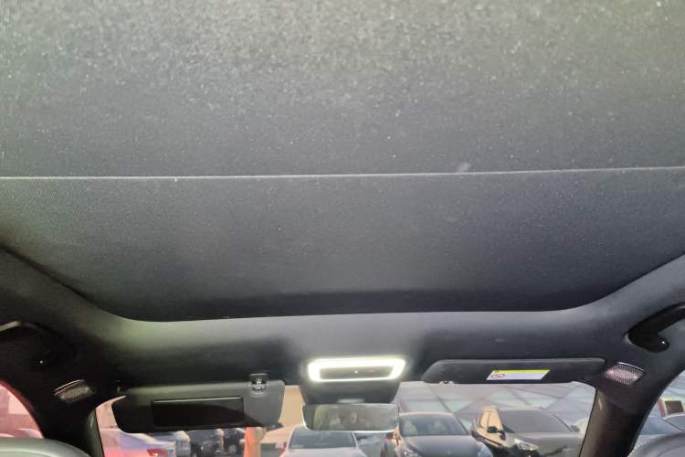 Used Zeekr 7X 2025 100 kWh Long-Range Rear-Wheel Drive with Intelligent Driving Features Headliner