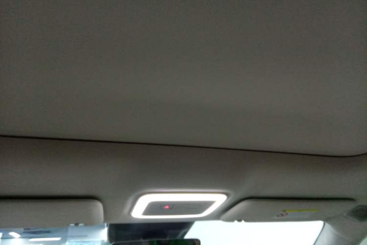 Used Zeekr 7X 2025 100kWh Long-Range All-Wheel Drive Intelligent Driving Version Headliner
