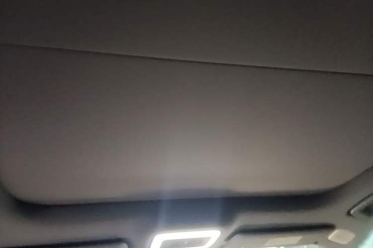 Used Zeekr 7X 2025 100kWh Long-Range All-Wheel Drive Intelligent Driving Version Headliner