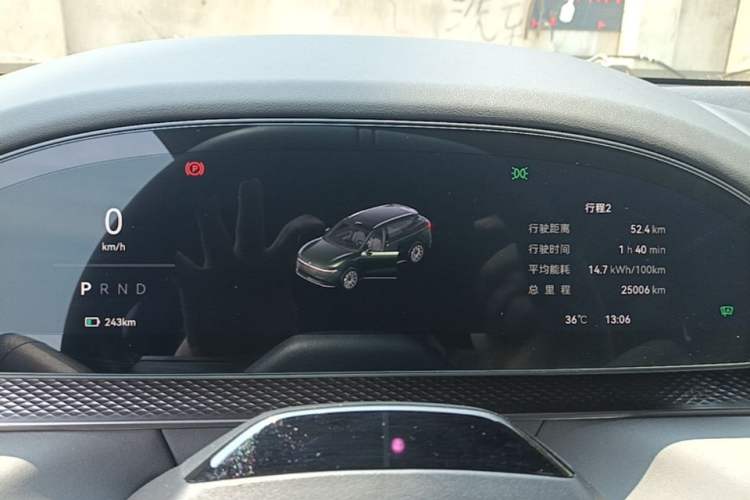 Used Zeekr 7X 2025 75 kWh Rear-Wheel Drive Intelligent Driving Version Instrument Cluster