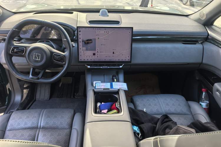 Used Zeekr 7X 2025 100kWh Long-Range All-Wheel Drive Intelligent Driving Version Interior 1