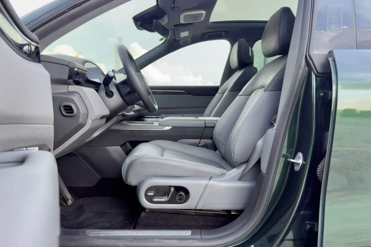 Used Zeekr 7X 2025 75 kWh Rear-Wheel Drive Intelligent Driving Version Interior 1