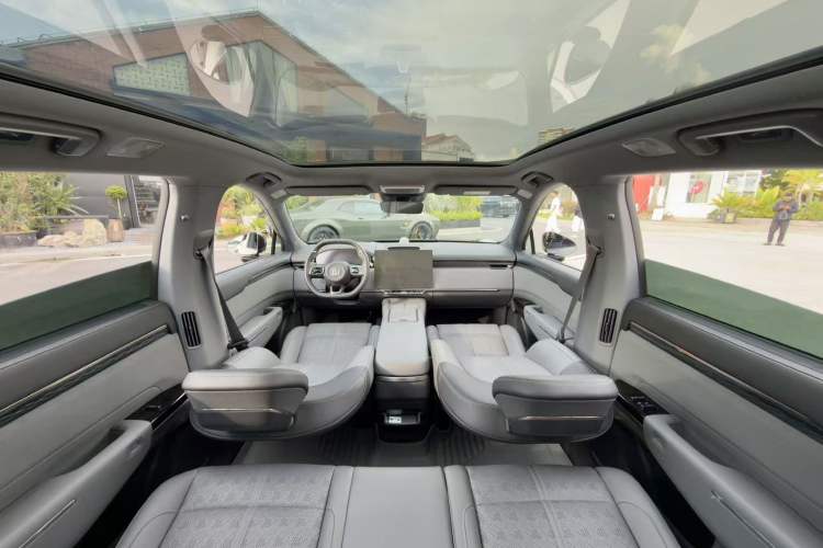 Used Zeekr 7X 2025 75 kWh Rear-Wheel Drive Intelligent Driving Version Interior 2