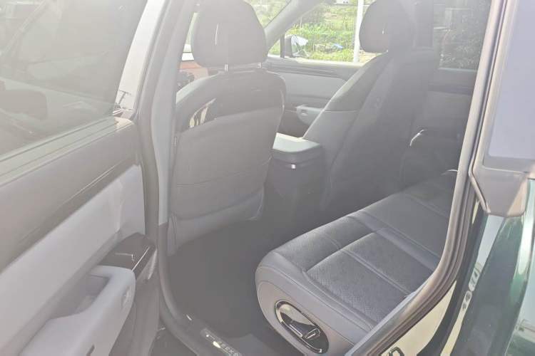 Used Zeekr 7X 2025 75 kWh Rear-Wheel Drive Intelligent Driving Version Interior 2