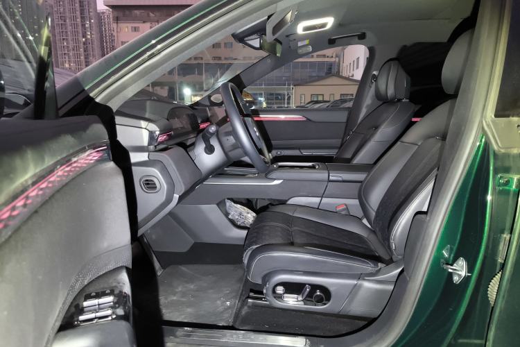 Used Zeekr 7X 2025 100 kWh Long-Range Rear-Wheel Drive with Intelligent Driving Features Interior 3