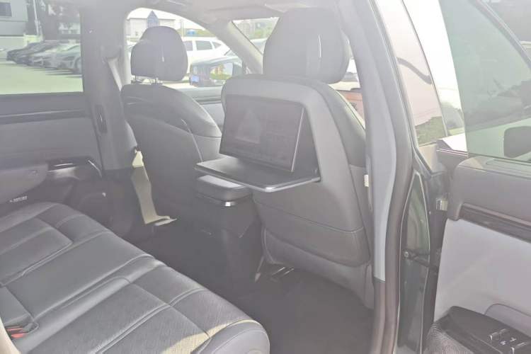 Used Zeekr 7X 2025 75 kWh Rear-Wheel Drive Intelligent Driving Version Interior 3