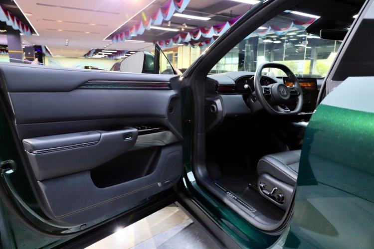 Used Zeekr 7X 2025 100kWh Long-Range All-Wheel Drive Intelligent Driving Version Interior 9